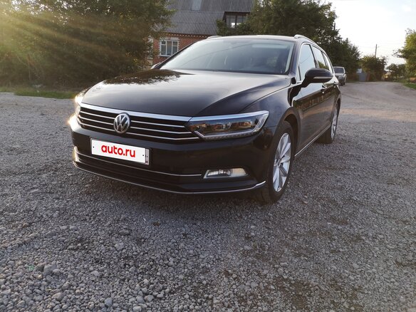 2018 Volkswagen Passat DSG7 B8, чёрный, 1820000 рублей - вид 1