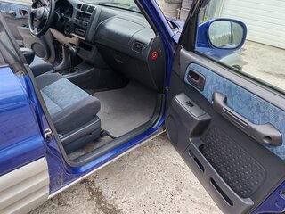 1999 Toyota RAV4 I (XA10), синий, 650000 рублей, вид 5