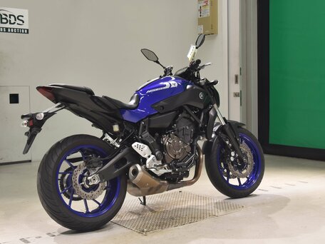 2017 Yamaha MT-07 (FZ-07), синий, 720000 рублей, вид 3