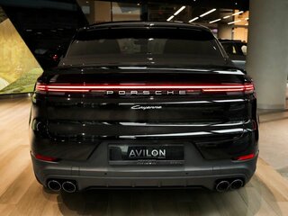 2025 Porsche Cayenne Coupé III Рестайлинг, чёрный, 16500000 рублей, вид 5