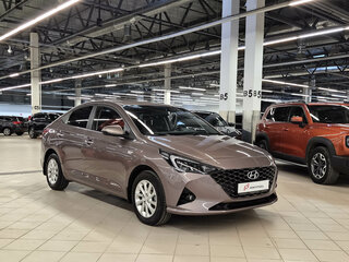 2020 Hyundai Solaris II Рестайлинг, коричневый, 1719000 рублей, вид 3