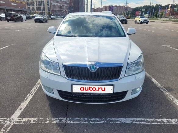 2012 Skoda Octavia II (A5) Рестайлинг, белый, 1050000 рублей - вид 3