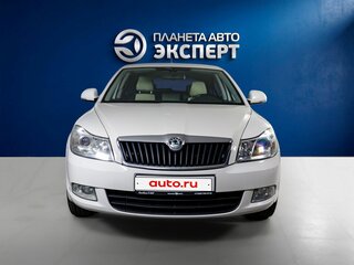 2011 Skoda Octavia II (A5) Рестайлинг, белый, 799000 рублей, вид 2