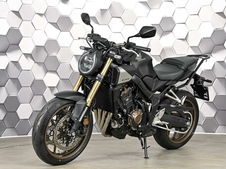2025 Honda CB 650R, чёрный, 1199000 рублей, вид 2