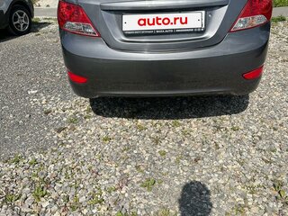 2013 Hyundai Solaris I, серый, 780000 рублей, вид 2