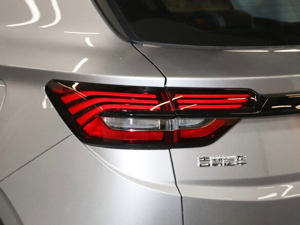 2026 Geely Binyue I Рестайлинг 2, серый, 1818000 рублей - вид 5