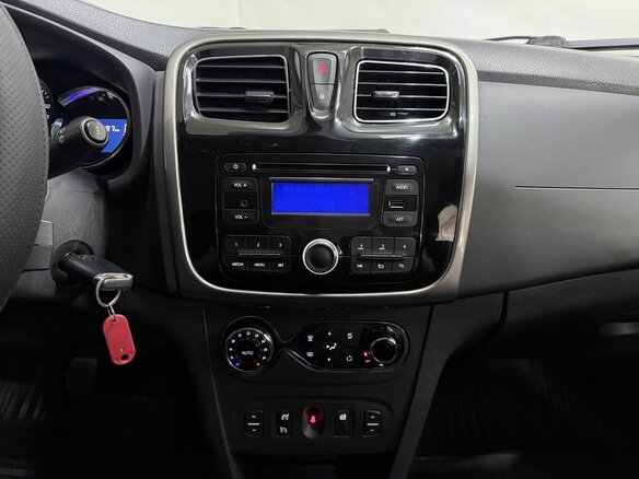 2015 Renault Sandero II, чёрный - вид 15