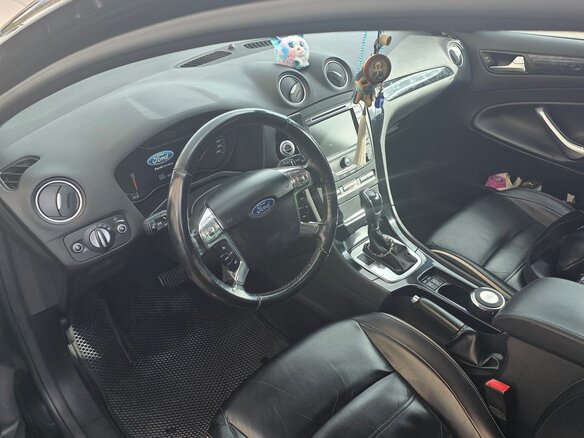 2011 Ford Mondeo IV Рестайлинг, чёрный, 1150000 рублей - вид 3