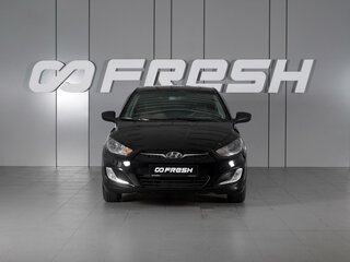 2013 Hyundai Solaris I, чёрный, 898000 рублей, вид 3