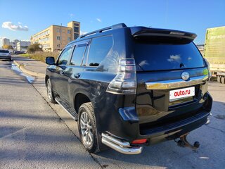 2017 Toyota Land Cruiser Prado 150 Series Рестайлинг 1, чёрный, 3510000 рублей, вид 5