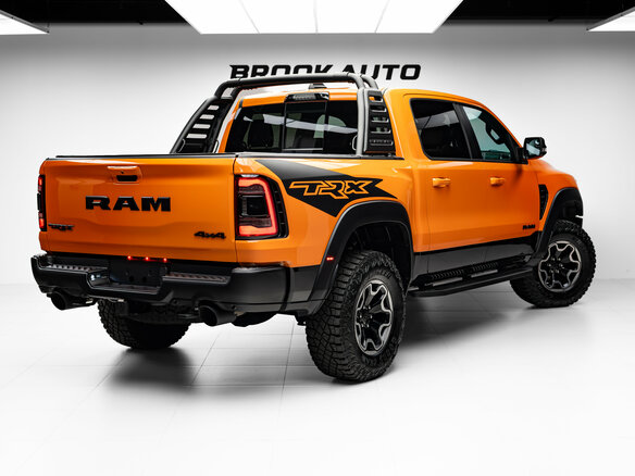 2021 Ram 1500 Crew Cab TRX V, оранжевый, 14290000 рублей - вид 3