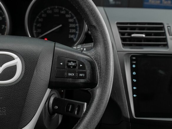 2012 Mazda 3 II (BL) Рестайлинг, белый, 710000 рублей - вид 17