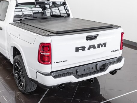 2025 Ram 1500 Crew Cab V Рестайлинг, белый, 9490000 рублей, вид 5