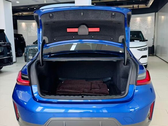 2023 BMW 3 серии Long 320Li VII (G2x) Рестайлинг, синий, 3280000 рублей - вид 17