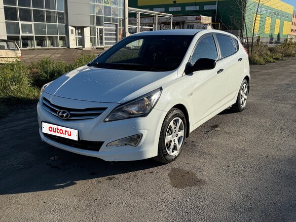 2014 Hyundai Solaris I, белый, 710000 рублей