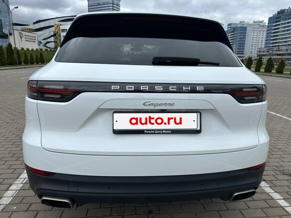 2021 Porsche Cayenne III, белый, 6000000 рублей - вид 3