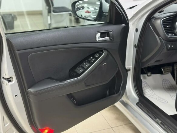 2015 Kia Optima III Рестайлинг, серебристый, 995000 рублей - вид 18