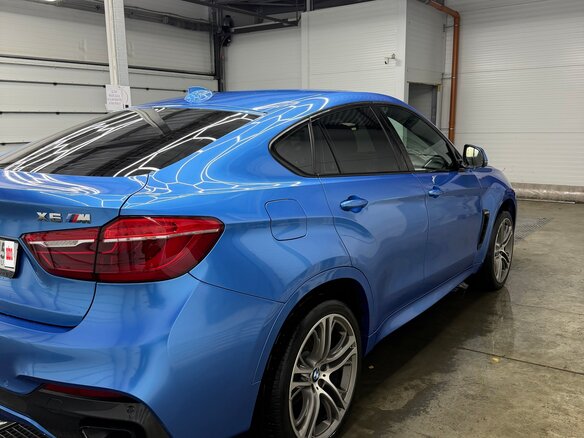 2017 BMW X6 40d II (F16), синий, 4100000 рублей - вид 4