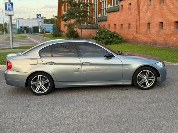2007 BMW 3 серии 325xi V (E90/E91/E92/E93), серый, 700000 рублей - вид 4