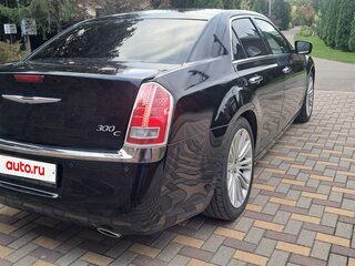 2012 Chrysler 300C II, чёрный, 1300000 рублей, вид 5