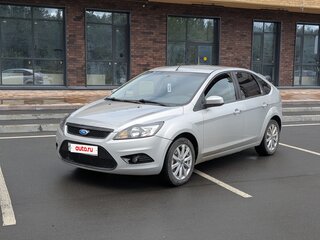2008 Ford Focus II Рестайлинг, серебристый, 420000 рублей, вид 1