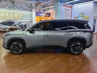 2025 Toyota bZ3X 58.3 kWh, серебристый, 2500077 рублей, вид 5