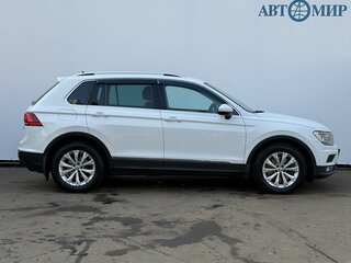 2017 Volkswagen Tiguan II, белый, 2100000 рублей, вид 4