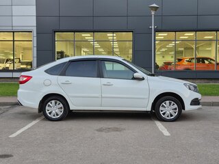 2020 Lada (ВАЗ) Granta I Рестайлинг, белый, 575000 рублей, вид 4