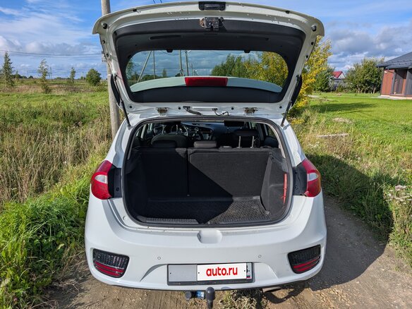 2018 Kia Ceed II Рестайлинг, белый, 1490000 рублей - вид 16