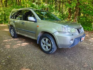 2002 Nissan X-Trail I, белый, 460000 рублей, вид 4