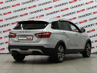 2018 Lada (ВАЗ) Vesta SW Cross I, серебристый, 995950 рублей, вид 4