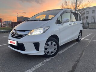 2014 Honda Freed I Рестайлинг 2, белый, 1380000 рублей, вид 1