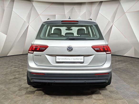 2020 Volkswagen Tiguan II, серебристый - вид 7