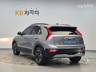 2023 Kia Niro II, серый, 1242000 рублей, вид 3