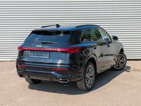 2026 Audi Q5 L III (GU), чёрный, 6700000 рублей, вид 2