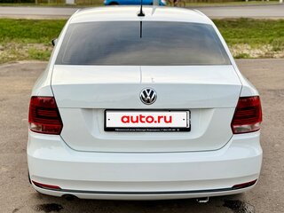 2018 Volkswagen Polo V Рестайлинг, белый, 900000 рублей, вид 5
