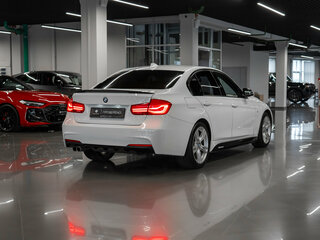 2016 BMW 3 серии 320i xDrive VI (F3x) Рестайлинг, белый, 2280000 рублей, вид 4