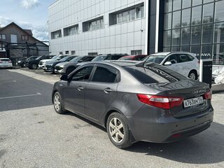 2013 Kia Rio III, серый, 726000 рублей, вид 4