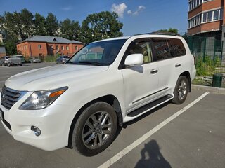 2010 Lexus LX 570 III, белый, 3430000 рублей, вид 1
