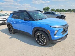 2024 Chevrolet TrailBlazer III Рестайлинг, синий, 1750000 рублей, вид 4