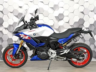 2025 BMW F 900 XR, белый, 1399000 рублей, вид 4