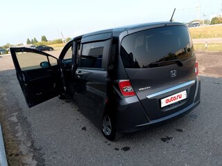 2014 Honda Freed I Рестайлинг, серый, 1010000 рублей, вид 4
