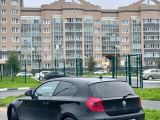 2010 BMW 1 серии 116i I (E81/E82/E87/E88) Рестайлинг, чёрный, 620000 рублей, вид 5