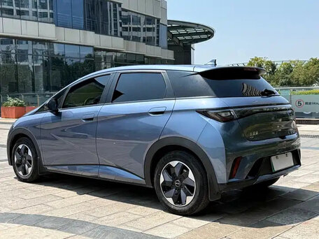 2023 BYD Dolphin 44.9 kWh I, голубой, 1042000 рублей, вид 4