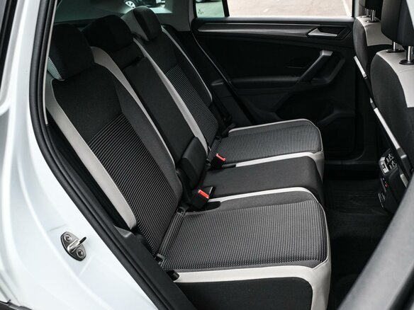 2019 Volkswagen Tiguan II, белый, 2594000 рублей - вид 6