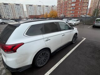 2022 Mitsubishi Outlander III Рестайлинг 3, белый, 3100000 рублей, вид 4