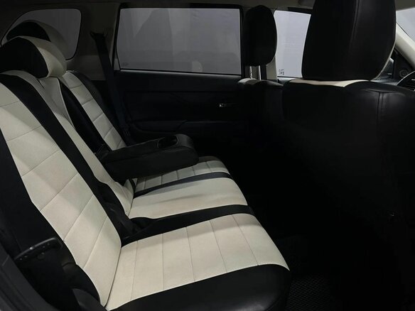 2014 Mitsubishi Outlander III Рестайлинг, белый, 1049888 рублей - вид 20