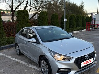 2018 Hyundai Solaris II, серебристый, 1100000 рублей, вид 2