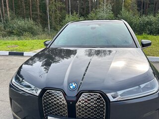 2022 BMW iX xDrive40 I (I20), серый, 6300000 рублей, вид 1