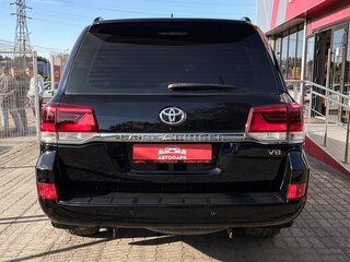2015 Toyota Land Cruiser 200 Series Рестайлинг 2, чёрный, 4349000 рублей, вид 5